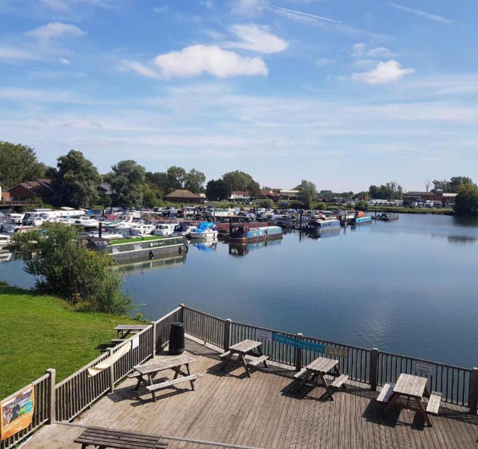 Billing Aquadrome Luxury Static Caravan Нортхемптон Экстерьер фото